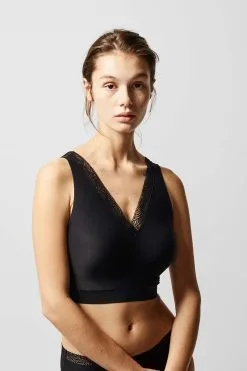 Chantelle Softstretch Bügelloser BH 15 Chantelle Softstretch Bügelloser BH -Angebote Shorties Store C11G60 011 1 1 1