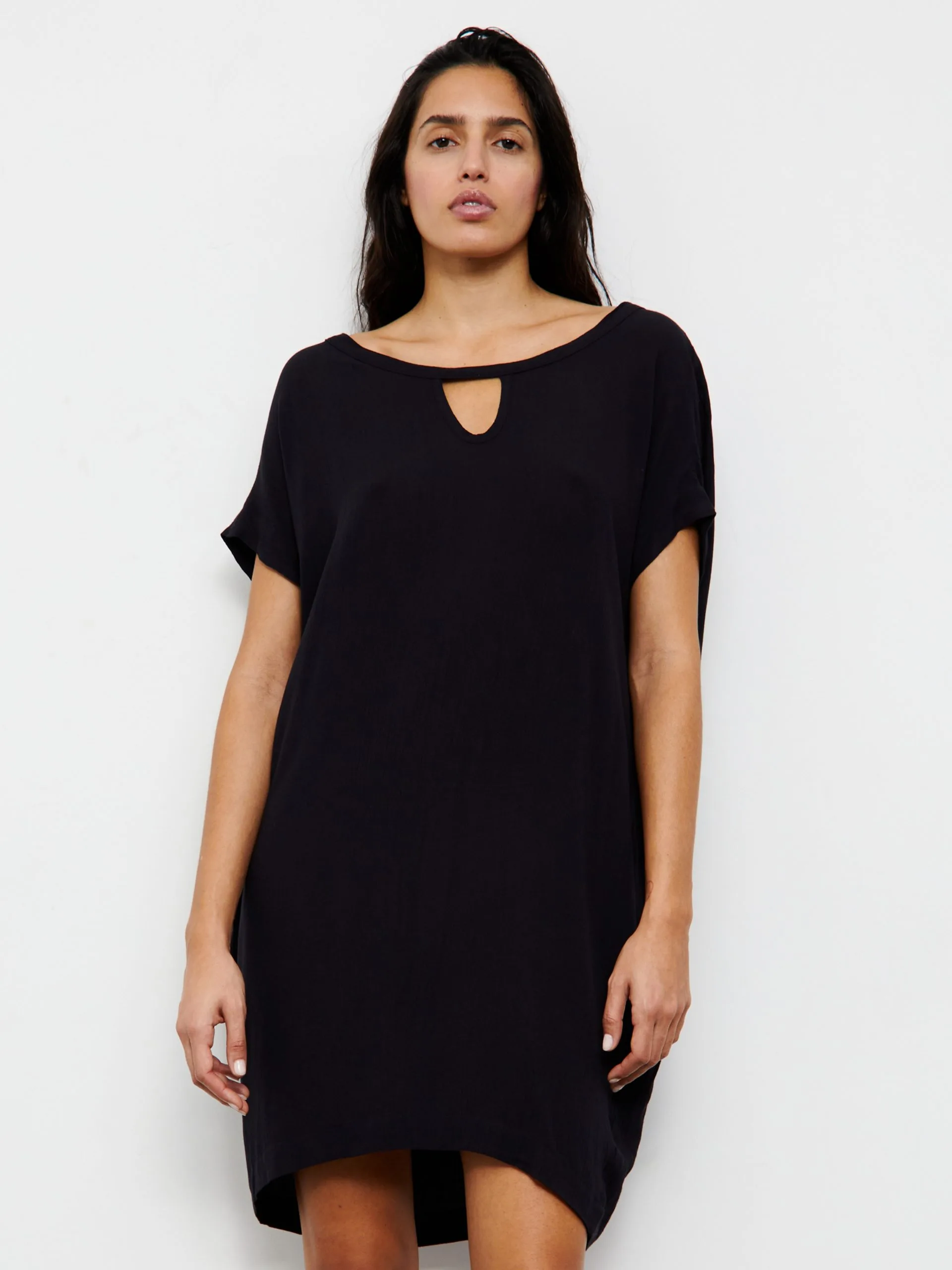 Femilet PINTA Strandkleid 5 Femilet PINTA Strandkleid – Bild 3